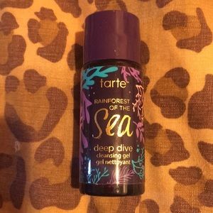 Tatted rainforest of the sea cleansing gel